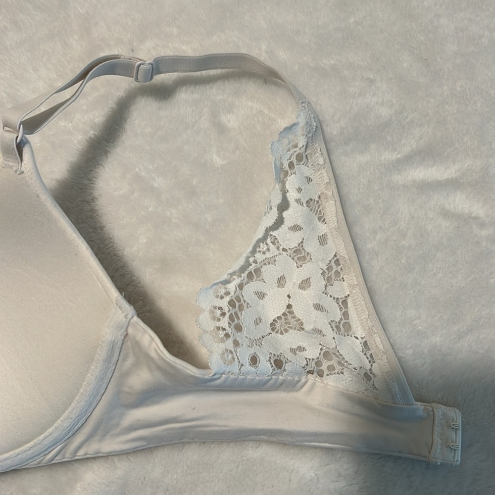 Victoria’s Secret bra - Picture 3 of 7